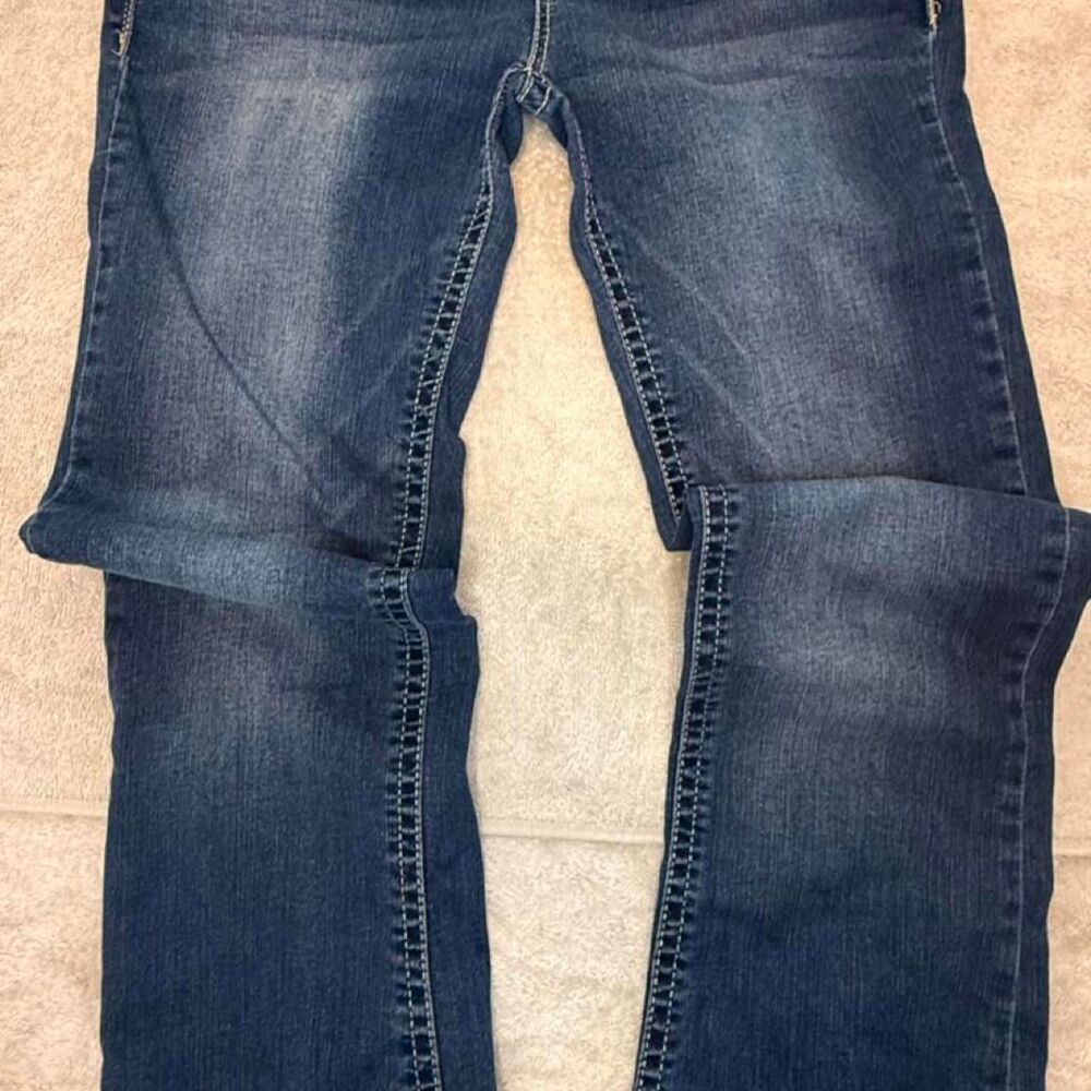 Wallflower Women's Navy and Blue Jeans